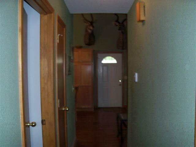 8454 E Hatchery Rd, Syracuse, IN 46567 photo 18
