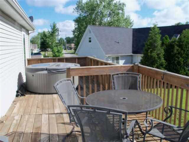 8454 E Hatchery Rd, Syracuse, IN 46567 photo 14
