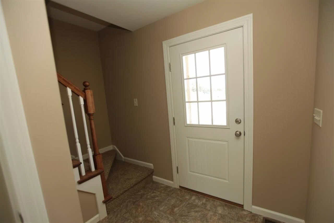 105 Kemar St, Wakarusa, IN 46573 photo 7