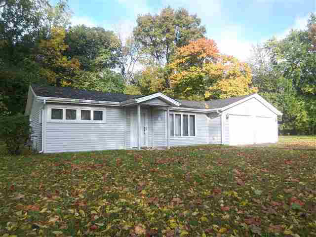 5911 N 450 E, Leesburg, IN 46538 photo 1