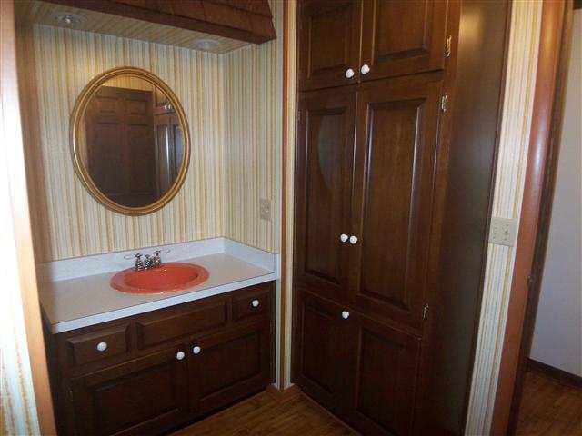 5911 N 450 E, Leesburg, IN 46538 photo 4