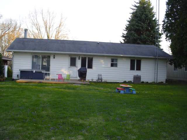 1182 E Northshore Dr, Syracuse, IN 46567 photo 4