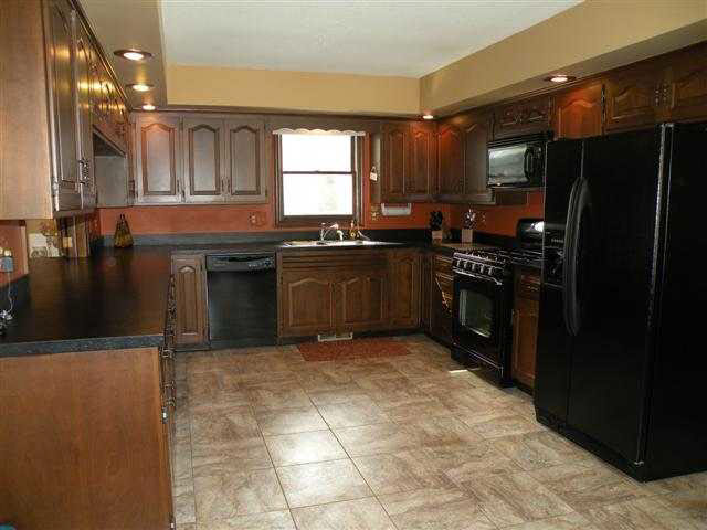6787 E Cornelius Rd, Syracuse, IN 46567 photo 5