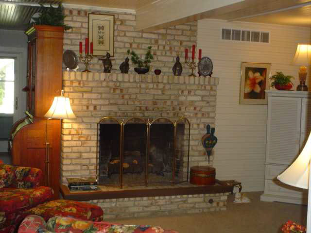 6883 E Waco Dr, Syracuse, IN 46567 photo 7