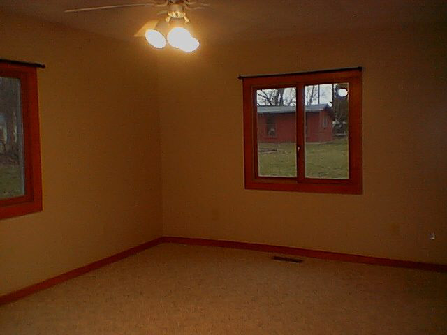618 E Northshore Dr, Syracuse, IN 46567 photo 4