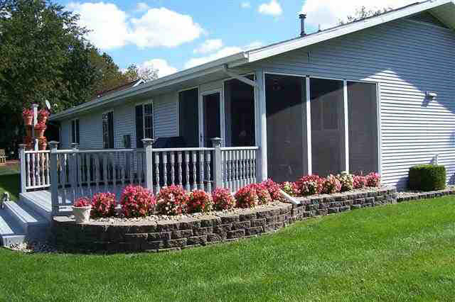 4572 E Fox Run Dr, Syracuse, IN 46567 photo 3