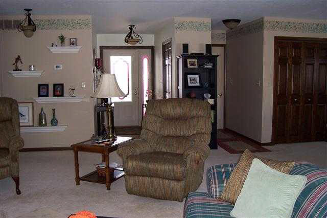 4572 E Fox Run Dr, Syracuse, IN 46567 photo 8