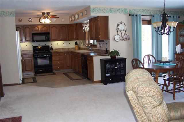 4572 E Fox Run Dr, Syracuse, IN 46567 photo 9