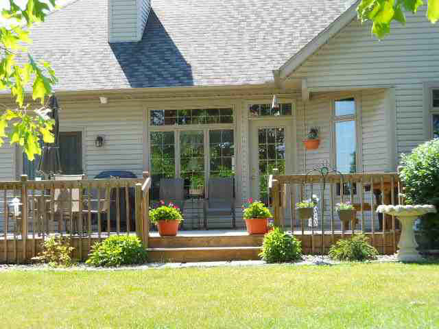 1832 S Woodfield Trl, Warsaw, IN 46580 photo 4