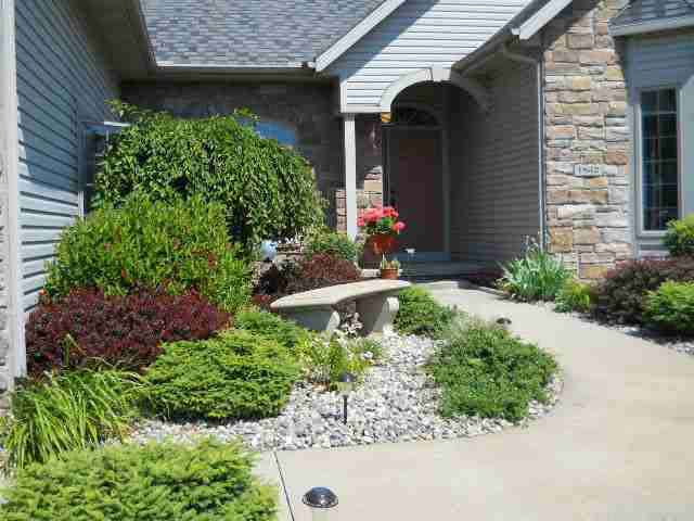 1832 S Woodfield Trl, Warsaw, IN 46580 photo 3