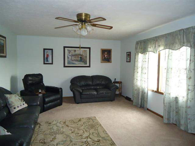 3397 S 575 E, Pierceton, IN 46562 photo 2