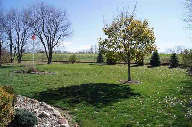 7429 W Lutes Dr, Warsaw, IN 46582 photo 11