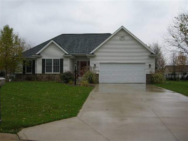 1583 Hawthorne Ct, Winona Lake, IN 46590 photo 1