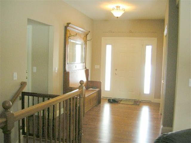 1583 Hawthorne Ct, Winona Lake, IN 46590 photo 2