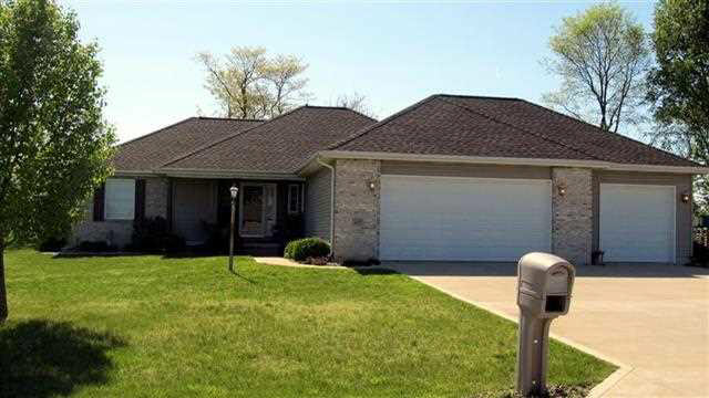 1125 N Santorini Dr, Warsaw, IN 46580 photo 1