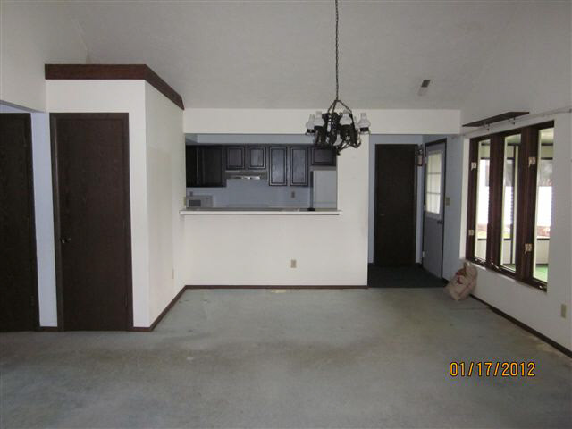 6408 N 300 E, Leesburg, IN 46538 photo 11