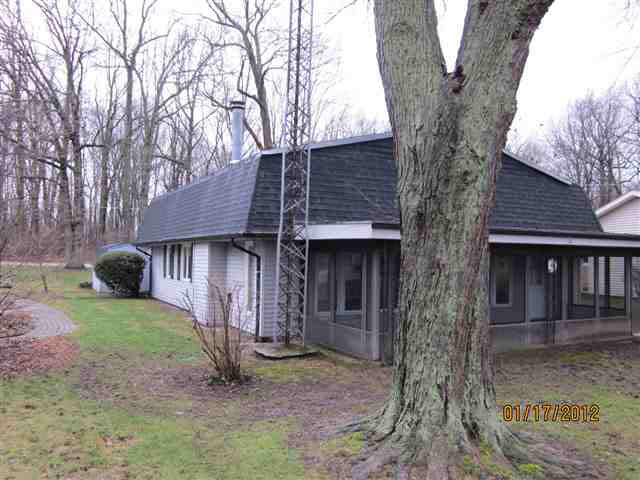 6408 N 300 E, Leesburg, IN 46538 photo 2