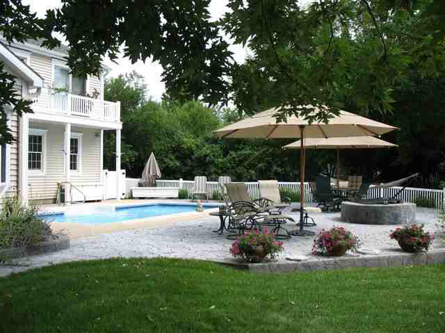 7935 E Cherokee Rd, Syracuse, IN 46567 photo 3