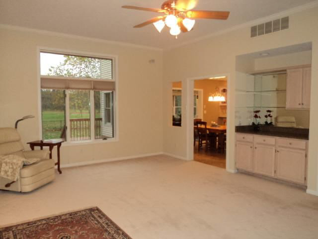 1927 Pikeview Dr, Warsaw, IN 46580 photo 3