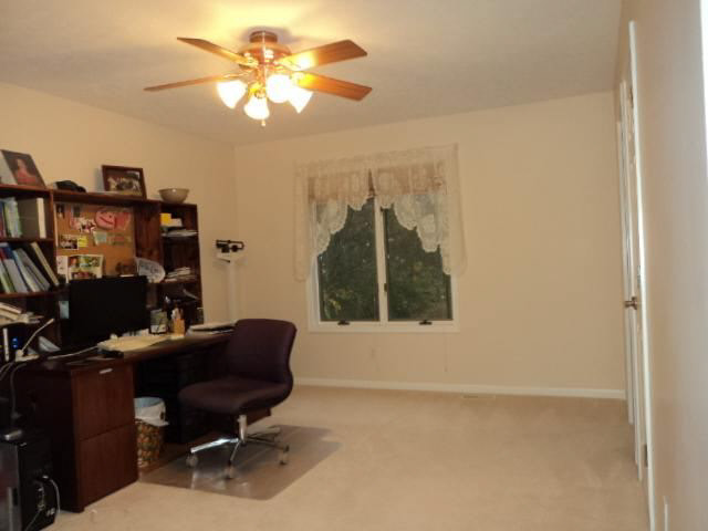 1927 Pikeview Dr, Warsaw, IN 46580 photo 14