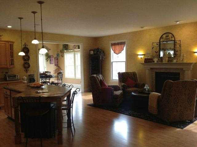 1007 Sara Dr, Winona Lake, IN 46590 photo 4