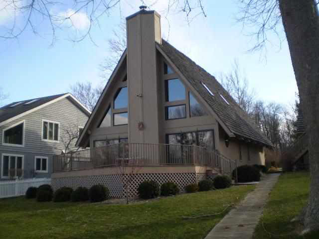 8112 E Quiet Harbor Dr, Syracuse, IN 46567 photo 1