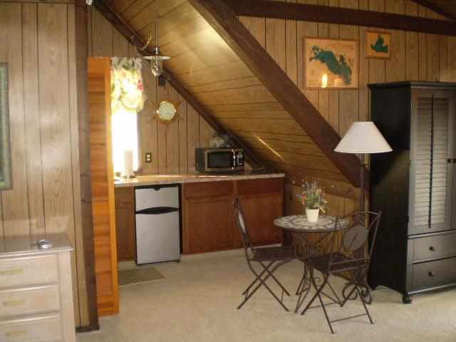 8112 E Quiet Harbor Dr, Syracuse, IN 46567 photo 21