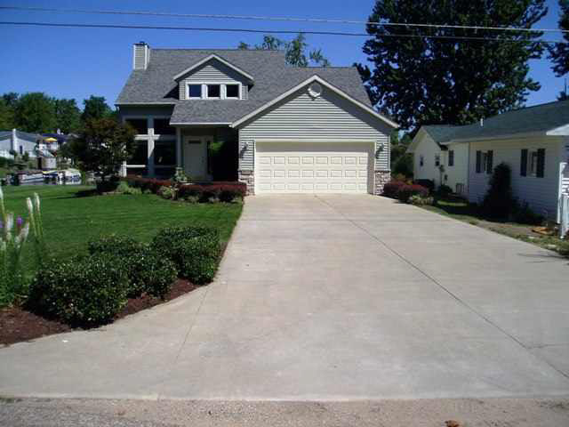 8050 E North Rd, Syracuse, IN 46567 photo 2
