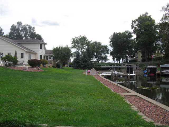 824 E Northshore Dr, Syracuse, IN 46567 photo 20