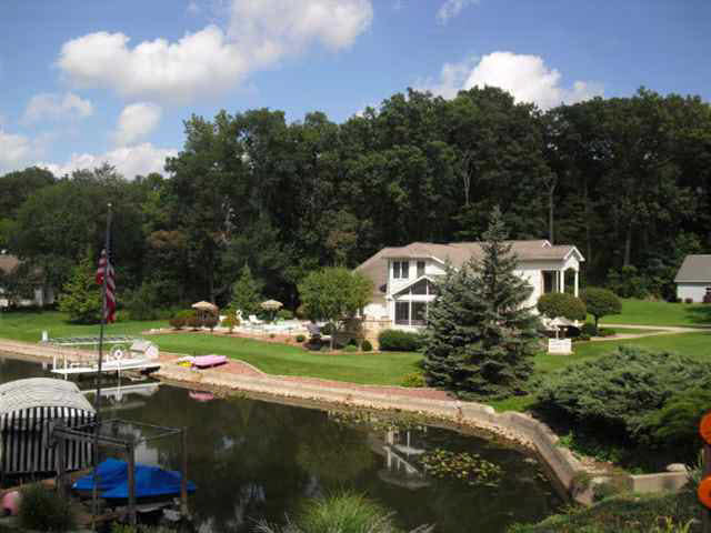 824 E Northshore Dr, Syracuse, IN 46567 photo 4