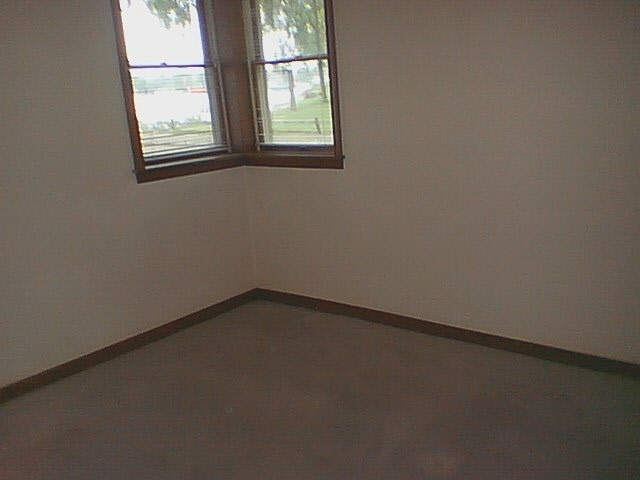 819 E Northshore Dr, Syracuse, IN 46567 photo 5