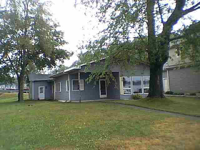 819 E Northshore Dr, Syracuse, IN 46567 photo 1