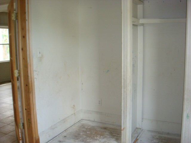 2220 Bertrand St, South Bend, IN 46628 photo 4