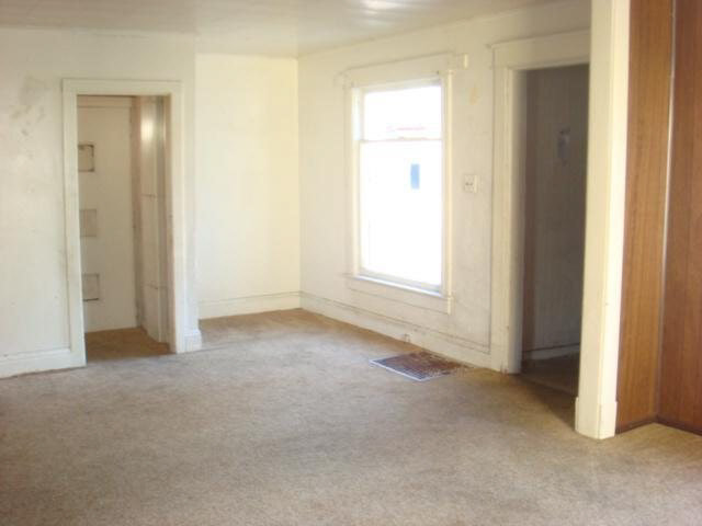 205 Park Ave, Elkhart, IN 46516 photo 2