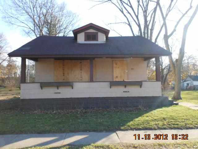 1511 W Indiana Ave, Elkhart, IN 46516 photo 2
