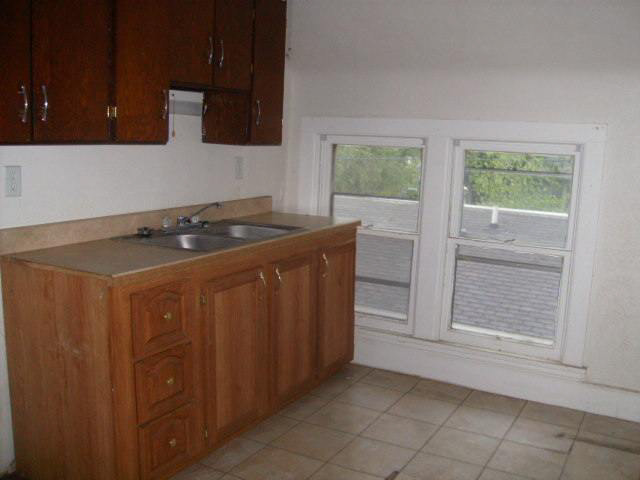 1146 Fox, South Bend, IN 46613 photo 5