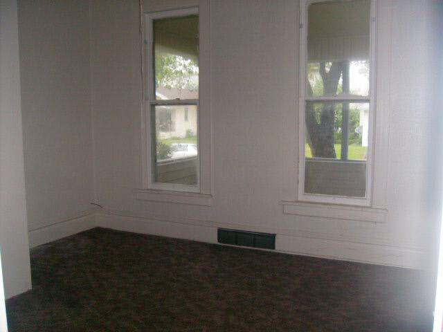 1146 Fox, South Bend, IN 46613 photo 3