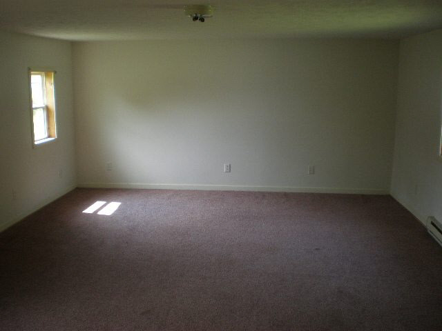 202 S Nappanee St, Nappanee, IN 46550 photo 4