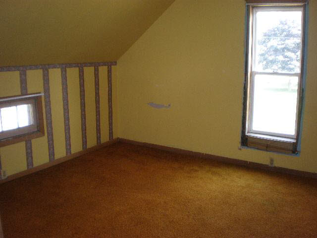 202 S Nappanee St, Nappanee, IN 46550 photo 9