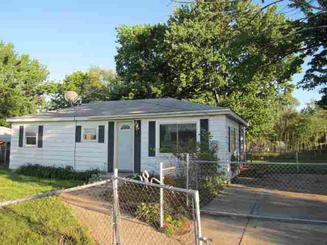 25080 Rex St, Elkhart, IN 46514 photo 1