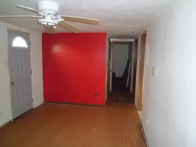 25080 Rex St, Elkhart, IN 46514 photo 2