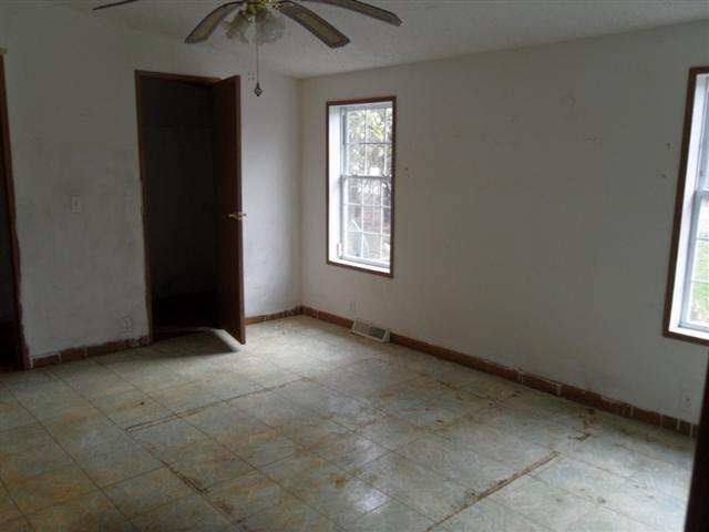 11971 8th St, Osceola, IN 46561 photo 6