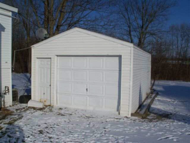 410 N 9th St, Goshen, IN 46528 photo 3