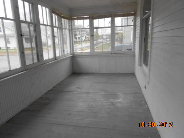 1031 Princeton St, Elkhart, IN 46516 photo 3