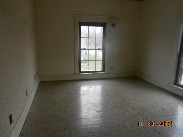 1031 Princeton St, Elkhart, IN 46516 photo 11