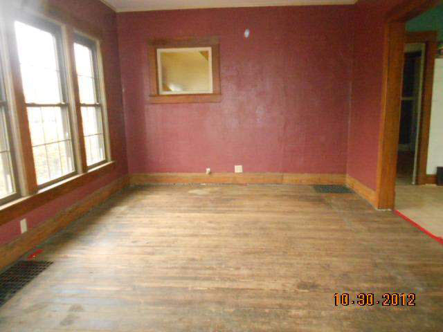 1031 Princeton St, Elkhart, IN 46516 photo 5