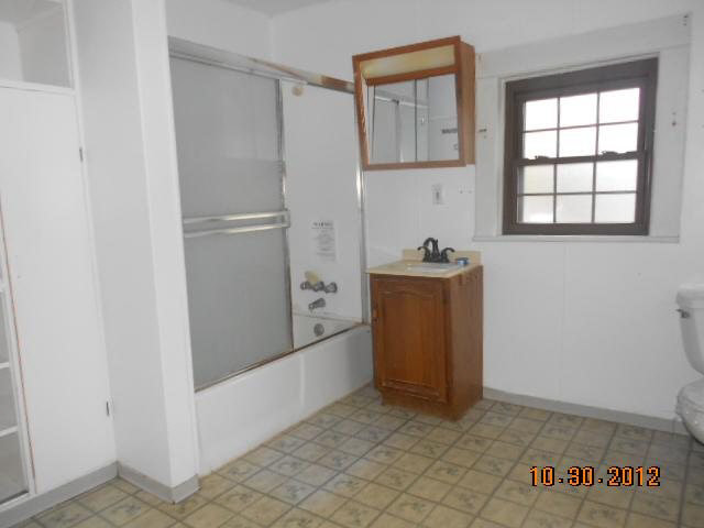 1031 Princeton St, Elkhart, IN 46516 photo 9