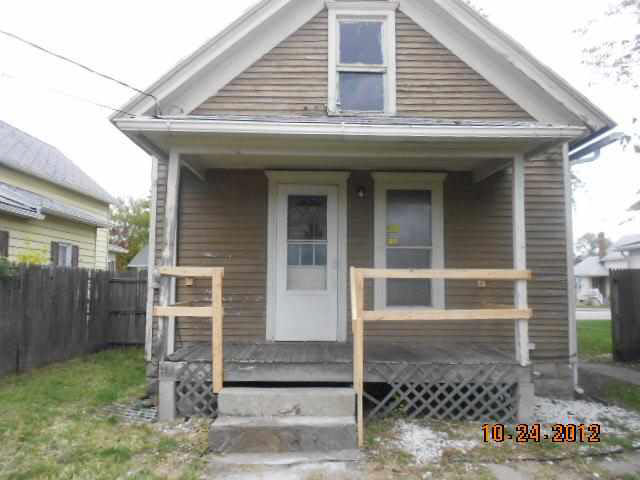 541 W 7th St, Mishawaka, IN 46544 photo 3
