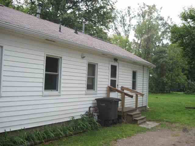 1317 E Bristol St, Elkhart, IN 46514 photo 2