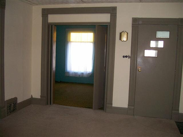 203 W Crawford St, Elkhart, IN 46516 photo 4